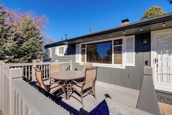 Cottage (4 Bedrooms) | Front of property