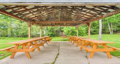 Quiet New Hampshire Getaway w/ Game Room!