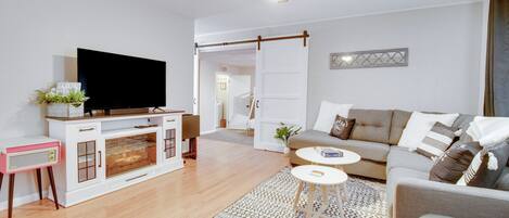 House (3 Bedrooms) | Front of property