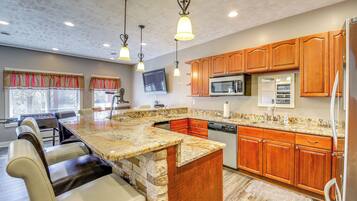 House (Multiple Bedrooms) | Interior