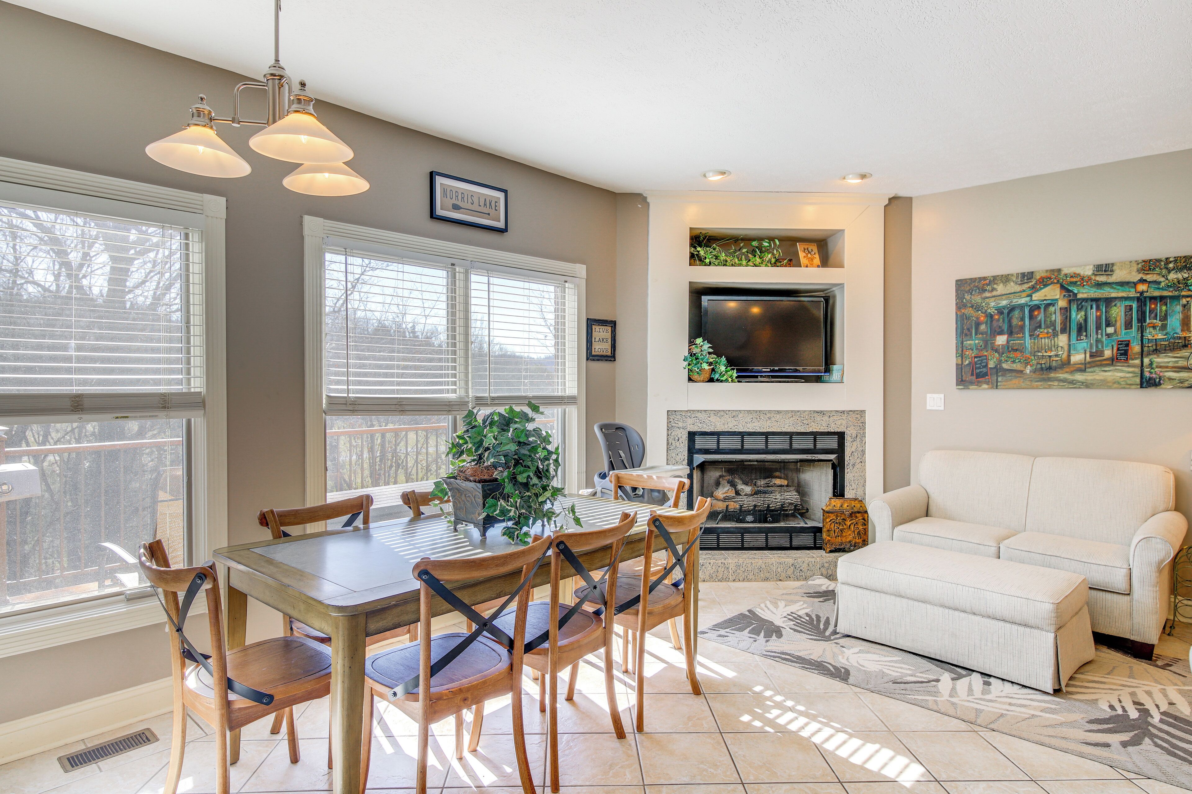 House (Multiple Bedrooms) | Front of property