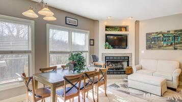 House (Multiple Bedrooms) | Front of property