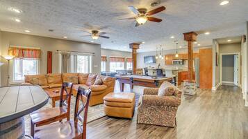 House (Multiple Bedrooms) | Interior