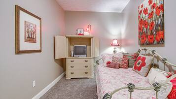 House (Multiple Bedrooms) | Interior