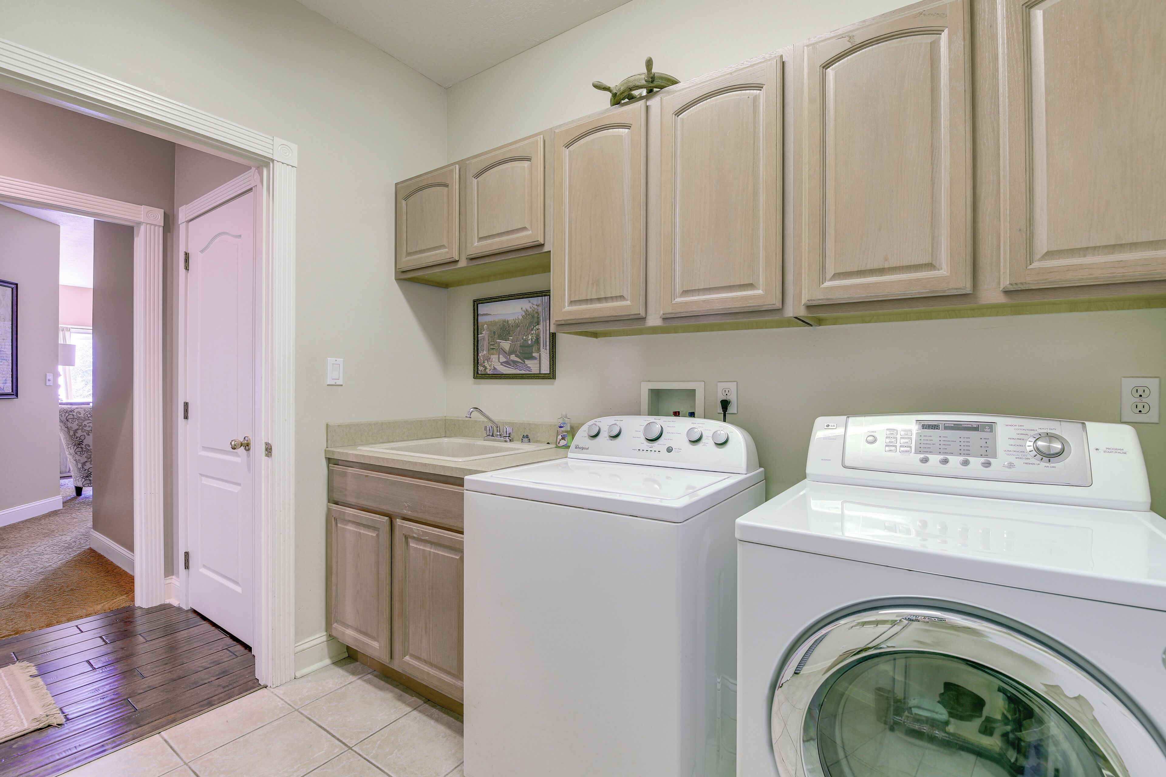 المنشأة من الداخل