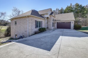 Rumah (Multiple Bedrooms) | Interior