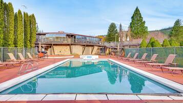 Villa (3 Bedrooms) | Front of property