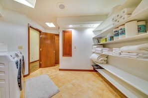 Villa (3 Bedrooms) | Interior