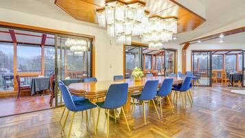 Villa (3 Bedrooms) | Interior