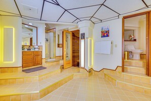 Villa (3 Bedrooms) | Interior - Sauna, Pickleball Court & Game Room: Sultan Villa! (Sultan)