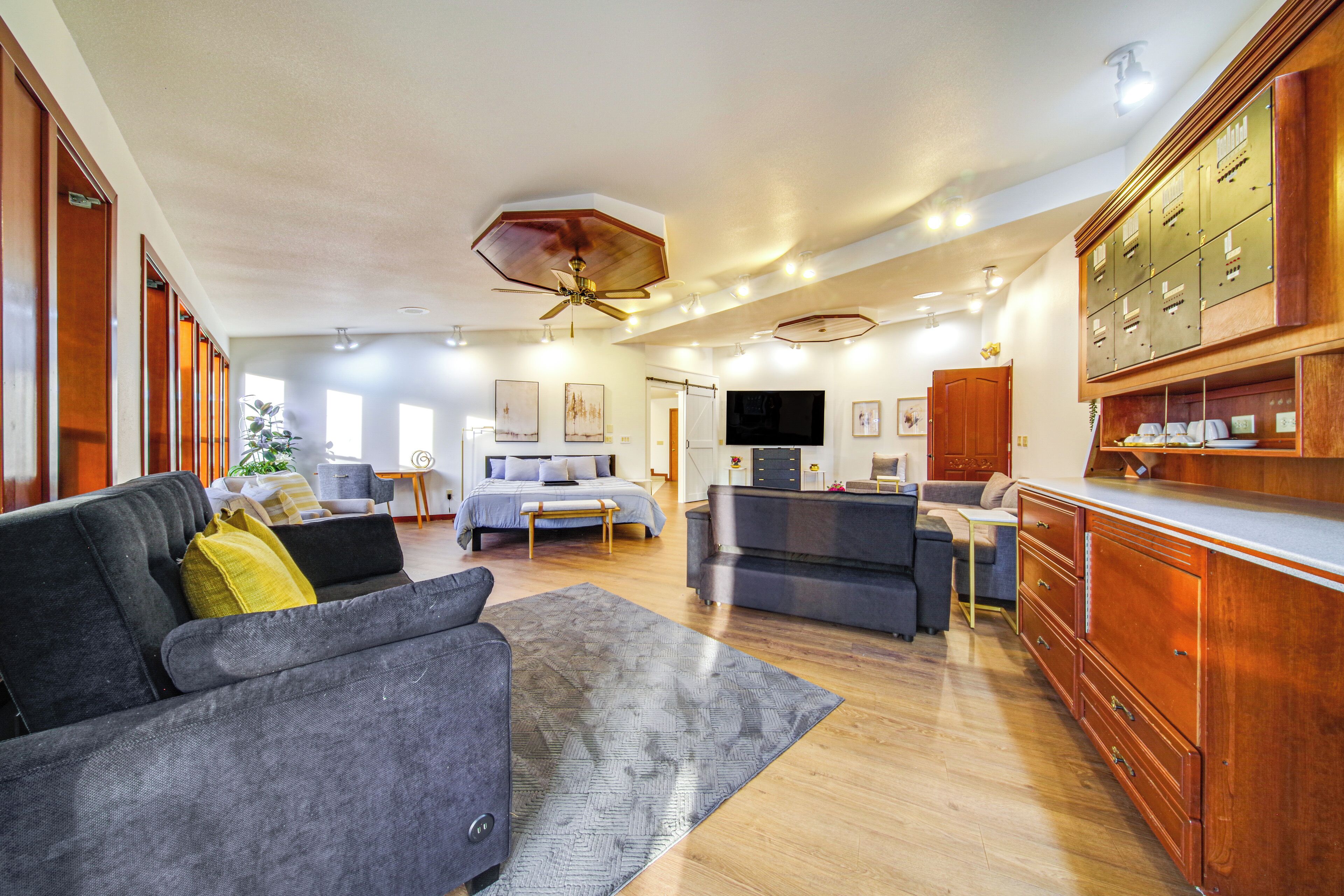 المنشأة من الداخل