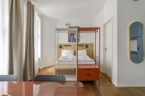 Desk, iron/ironing board, WiFi, bed sheets