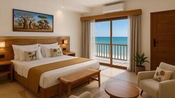 Tallelokero huoneessa, työpöytä, vuodevaatteet, pääsy pyörätuolilla