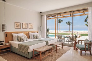 Villa, 2 habitaciones, alberca privada (Beach, King and Twin Bed) | Minibar, caja de seguridad en la habitación, wifi gratis y ropa de cama 