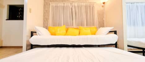 Apartamento Royal (gran301) | 1 dormitorio, edredones de plumas, escritorio y wifi gratis