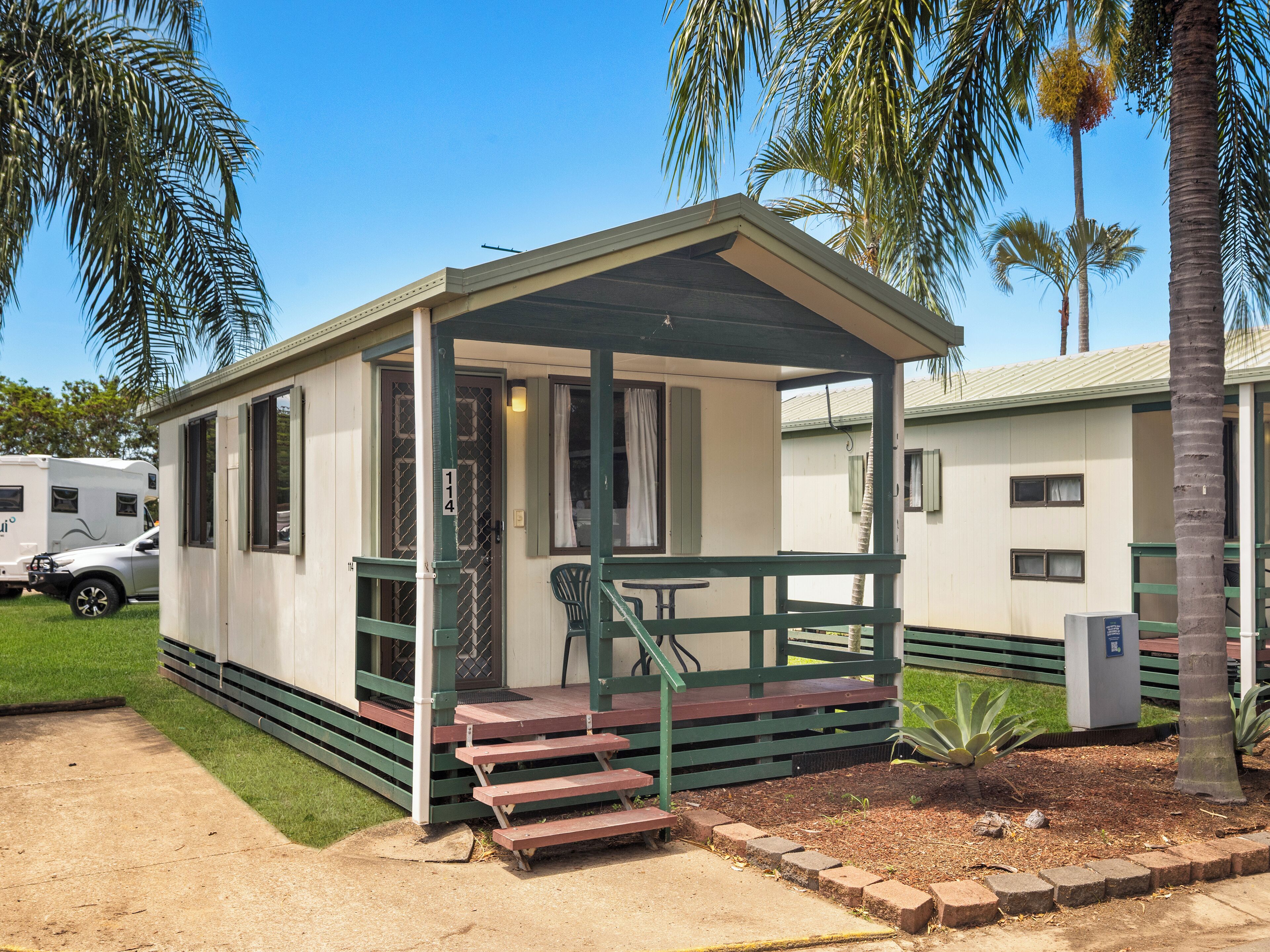 Economy Balcony Studio | 테라스/파티오