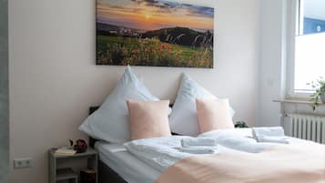 1 bedroom, free WiFi, bed sheets