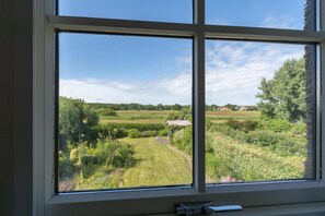 Interior - Prachtige Vrijstaande Vakantievilla met Prachtige Tuin en Uitzicht Over een Natuurgebied van Callantsoog (Callantsoog)