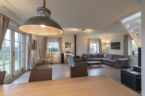 Smart TV, fireplace, stereo - Luxe Vakantievilla met 3 Slaapkamers en Prachtig Uitzicht! (Callantsoog)