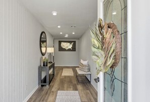 Interior - Townhome on Mill Creek Golf Course with onsite golf cart rental (Salado)