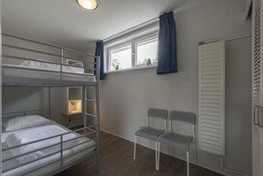 2 bedrooms