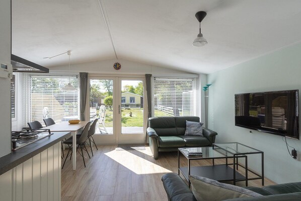 TV - Heerlijk Strandhuis Voor 4 Personen Dichtbij het Strand van Callantsoog (Callantsoog)