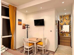 1 bedroom, soundproofing, iron/ironing board, free WiFi