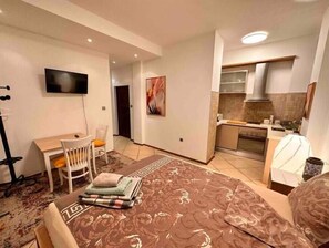 1 bedroom, soundproofing, iron/ironing board, free WiFi