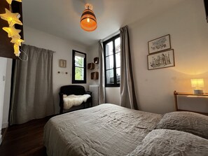 3 soverom, strykejern/-brett, wi-fi og sengetøy