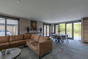 TV connectée, cheminée