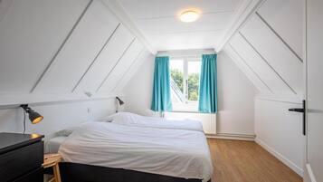 2 slaapkamers, reisbedje, wifi