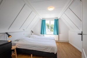 2 slaapkamers, reisbedje, wifi