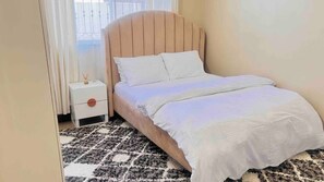 1 bedroom, WiFi, bed sheets