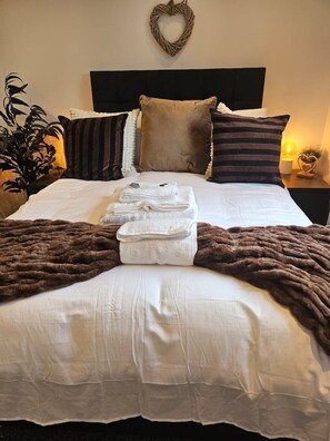 2 bedrooms, iron/ironing board, WiFi, bed sheets - Beautiful London SW12, Flat (London)