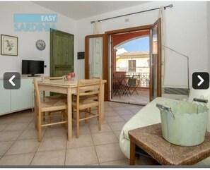 Dining - Residence Nausicaa The House of Mary (Santa Teresa Gallura)