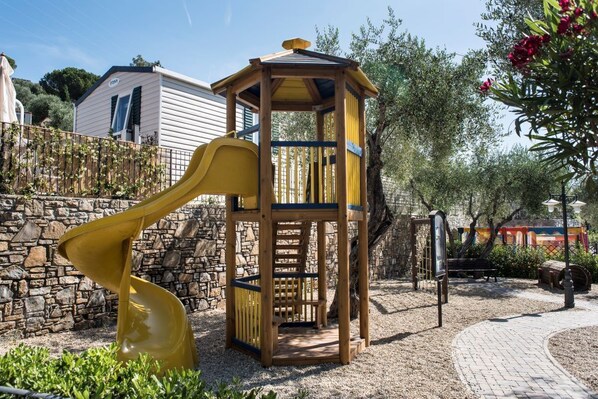 Children's play area - outdoor