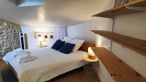 1 dormitorio, tabla de planchar con plancha, cuna de viaje y wifi