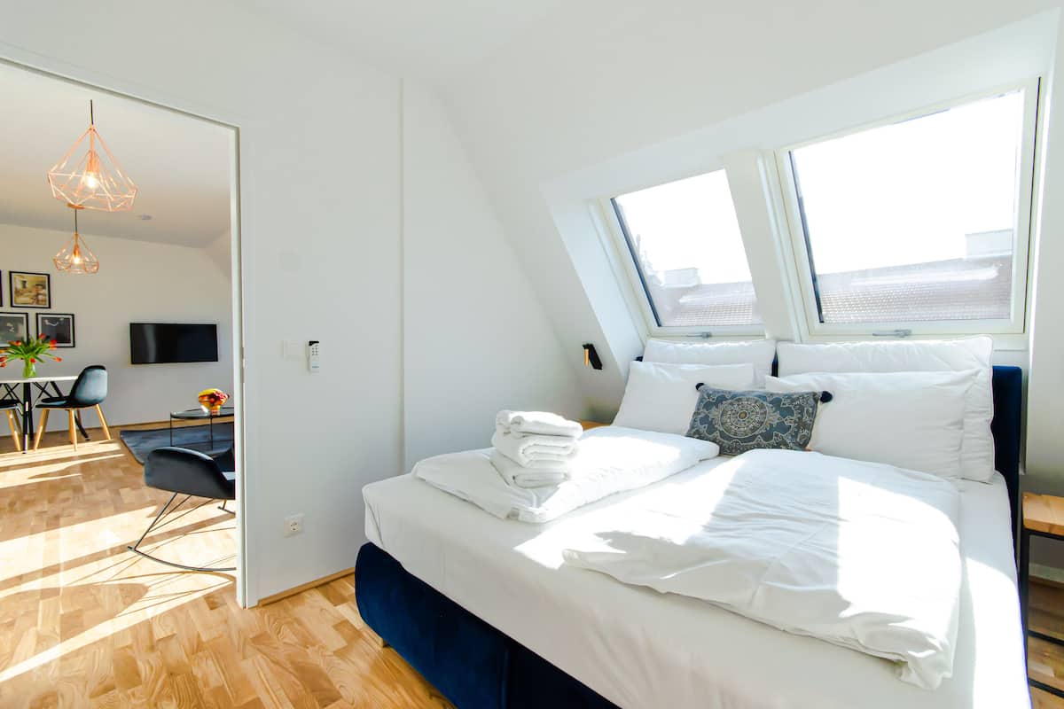 1 bedroom, in-room safe, desk, blackout drapes