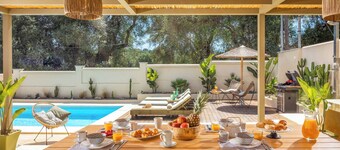 Villa Loukiana - Three Bedroom Villa, Sleeps 7