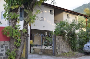 Exterior - Plus Couple Suite with mini kitchen (Ilhabela)