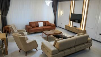 Exklusiv villa - 3 sovrum | Vardagsrum | Platt-tv och golvvärme