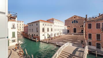 Vue depuis lâhĂ©bergement