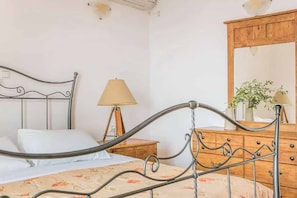 2 bedrooms, WiFi, bed sheets - Villa Adriani - Two Bedroom Villa, Sleeps 4 (Lefkada)