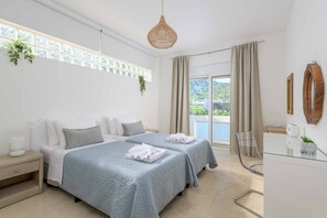 4 bedrooms, WiFi, bed sheets