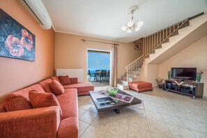 Smart TV - Villa Andriana - Three Bedroom Villa, Sleeps 6 (Vlachata)