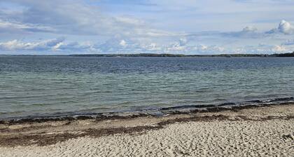 Direkt am Strand- schöne Ferienwohnung für bis zu 4 Personen