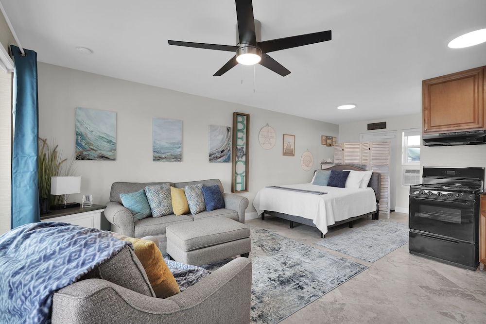 Ocean Front Beach Den near Mayo Jacksonville Beach Vrbo