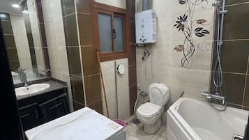 Towels, soap, shampoo, toilet paper