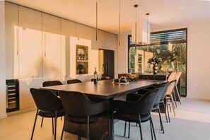 Dining - Villa Santa Barbara- vacation for the whole family (Privlaka)