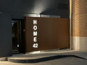 Exterior - Home42 (Madrid)